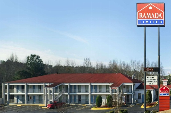 Days Inn by Wyndham Augusta/Fort Gordon image 1