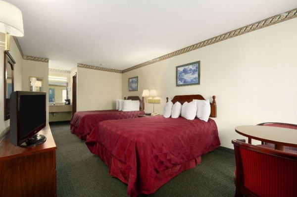 Days Inn by Wyndham Augusta/Fort Gordon image 9